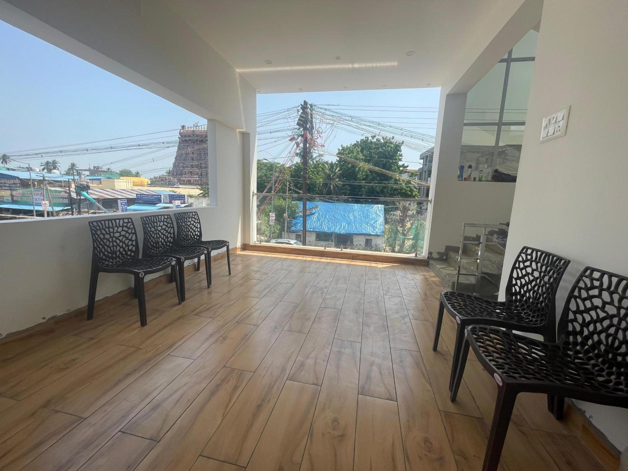 Mks Homes Tirukkadaiyur Exterior photo